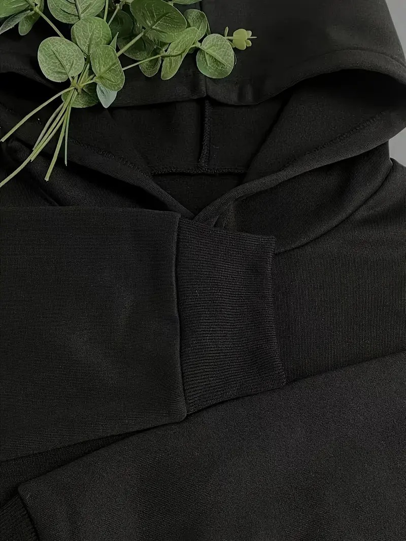 Czarna, obszerna bluza z kaptu – Streetwear Brand Y2K recenzja i cena